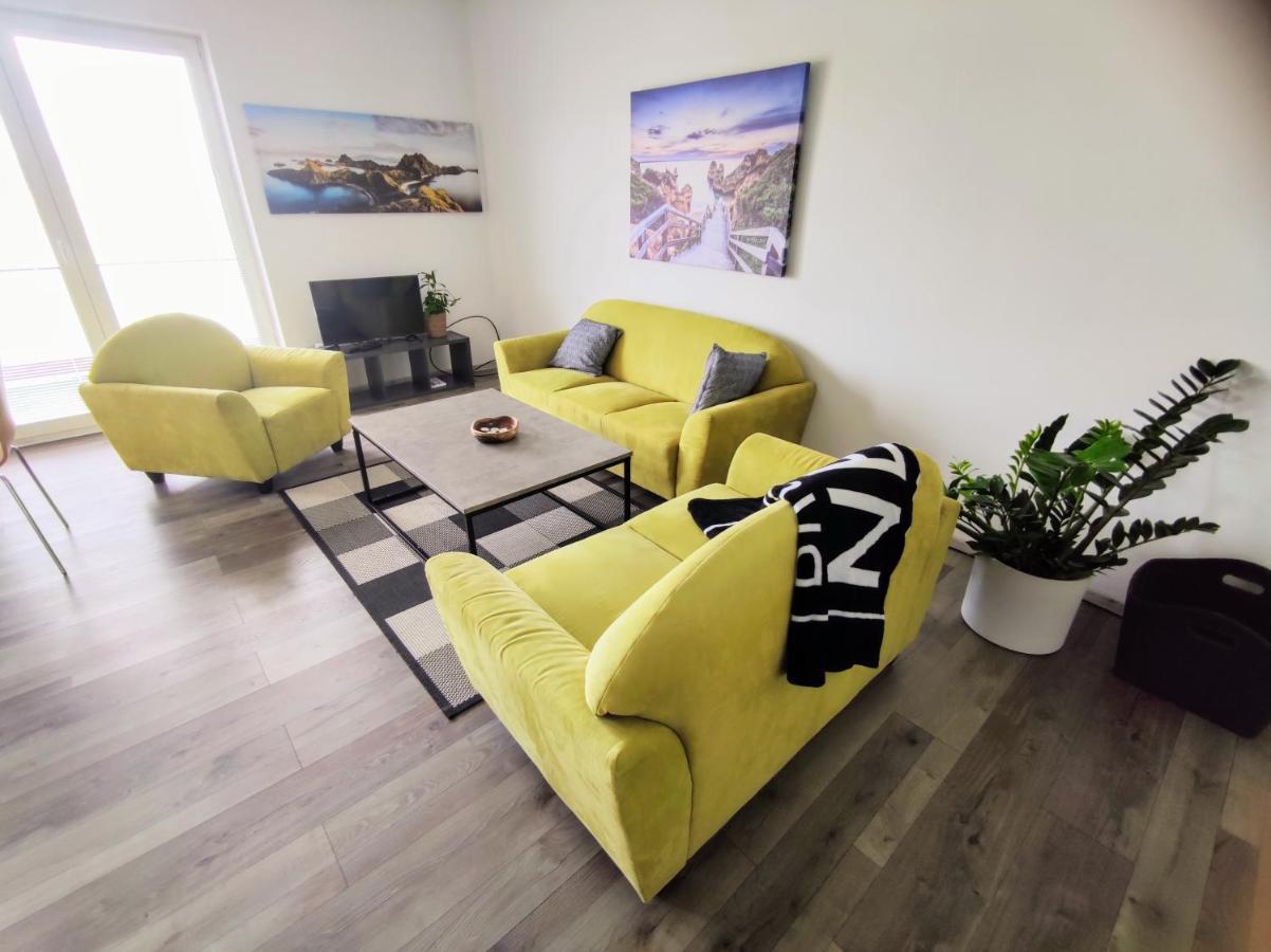 Comfort Apartment For 6 & Loggia & Free Parking Zilina Exterior photo