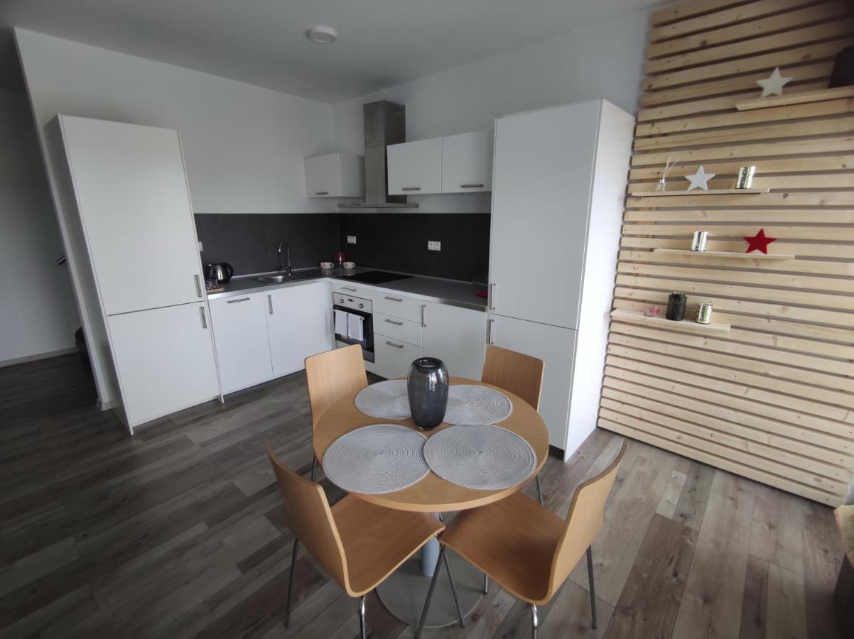Comfort Apartment For 6 & Loggia & Free Parking Zilina Exterior photo